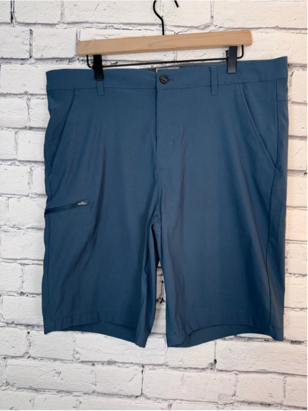 Men's Weatherproof Vintage Flat Front Shorts size 38 Blue Hiking Cargo Shorts